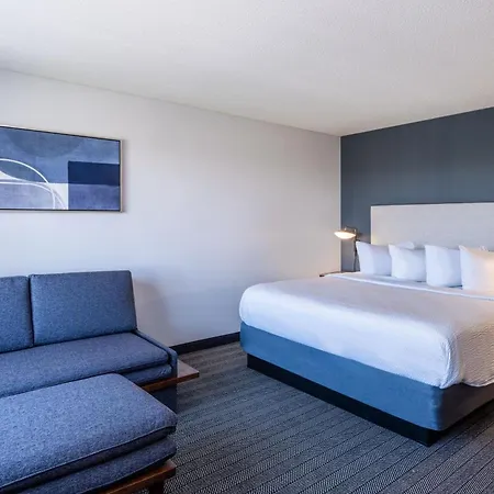 Courtyard By Marriott Colorado Springs South Hotel Exterior photo